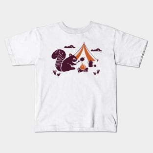 Retro Vintage Camping Site With Squirrel Making Smores Graphic Illustration Kids T-Shirt